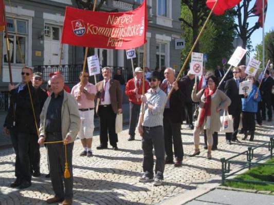 1. mai i Bergen (Bilde: NKP)